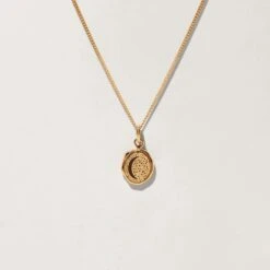 Moon Seal Necklace 17 Moon Seal Necklace -STILNEST Jewelry Sales 0001 MoonSeal Kette 4 Curb 24K