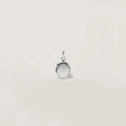 Engravable Seal Pendant -STILNEST Jewelry Sales 1500x1500 cropped 0004s 0000 Floral Sun Seal Kette 7 Silver