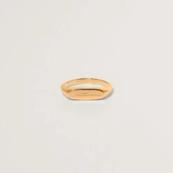 Engravable Flat-Top Ring -STILNEST Jewelry Sales 1500x1500 cropped 0006s 0001 First Name Ring 3 24CT