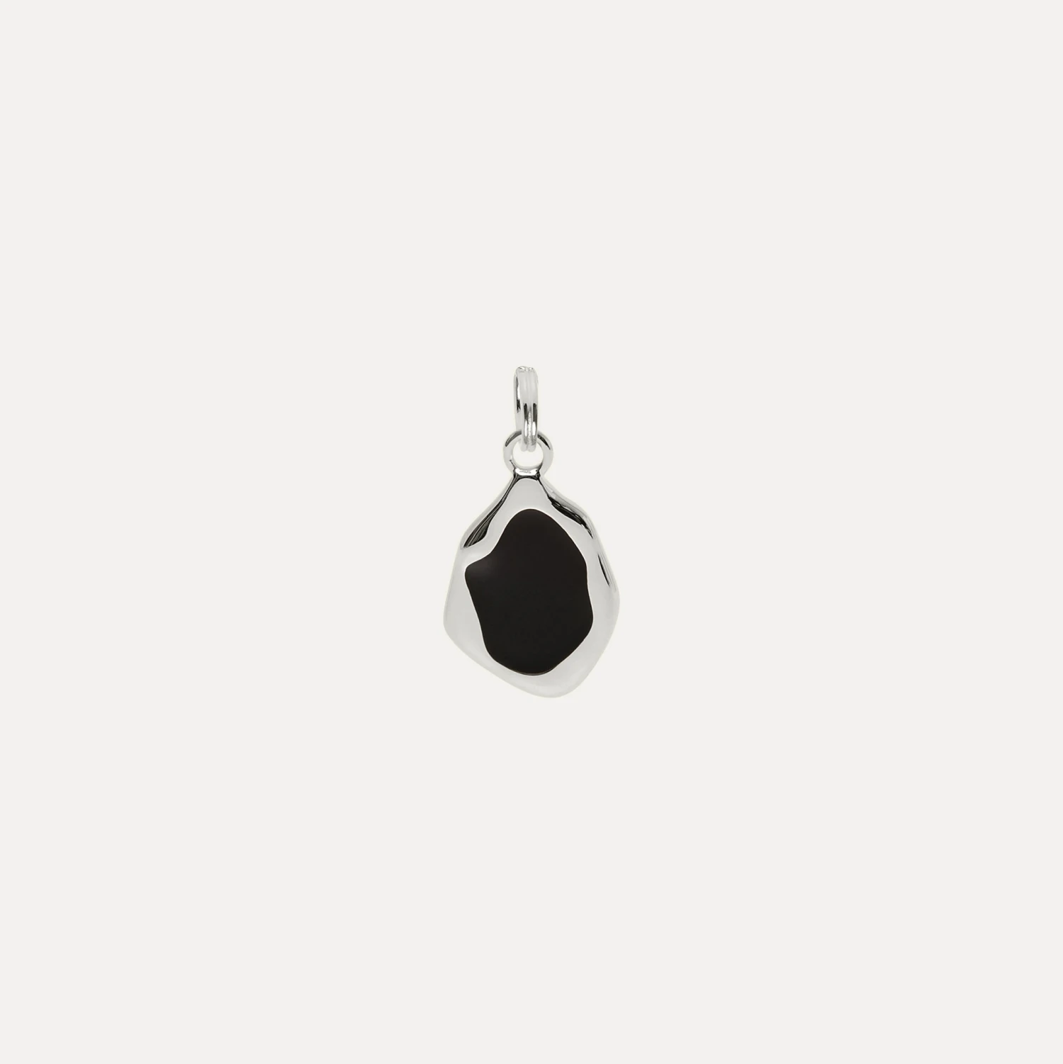 Oyster Pendant Black 3 Oyster Pendant Black - Image 3