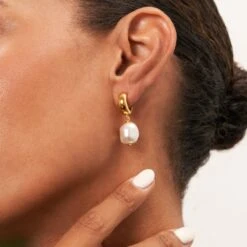 Pearl Bold Hoop Earrings
