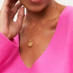 Floral Locket Necklace -STILNEST Jewelry Sales Floral Locket Anchor Chain 01