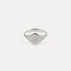 Engravable Victorian Initial Ring 10 Engravable Victorian Initial Ring -STILNEST Jewelry Sales Instants Engravable Victorian Ring 01 Rhodium