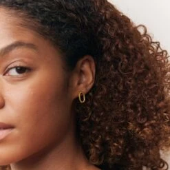 O Bold Stud Earrings | 14k Gold -STILNEST Jewelry Sales O Bold Stud Earrings 01 f7753937 abc9 4b81 a6e3 63d641dfdefb