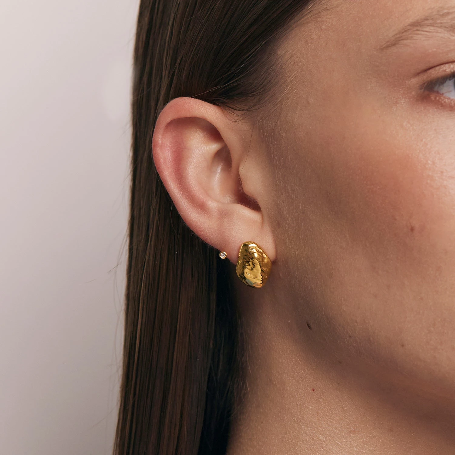 White Sapphire Textured Earrings 4 White Sapphire Textured Earrings - Image 4