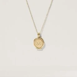 Engravable Seal Medaillon | 14k Gold