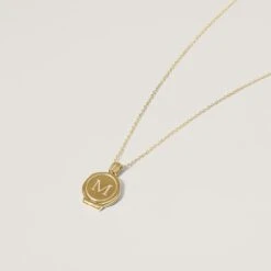 Engravable Seal Medaillon | 14k Gold -STILNEST Jewelry Sales Seal Locket Necklace Ancho 02 14k