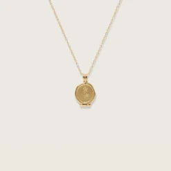 Floral Seal Locket Necklace | 14k Gold 14 Floral Seal Locket Necklace | 14k Gold -STILNEST Jewelry Sales floral seal locket medallion kette 14k
